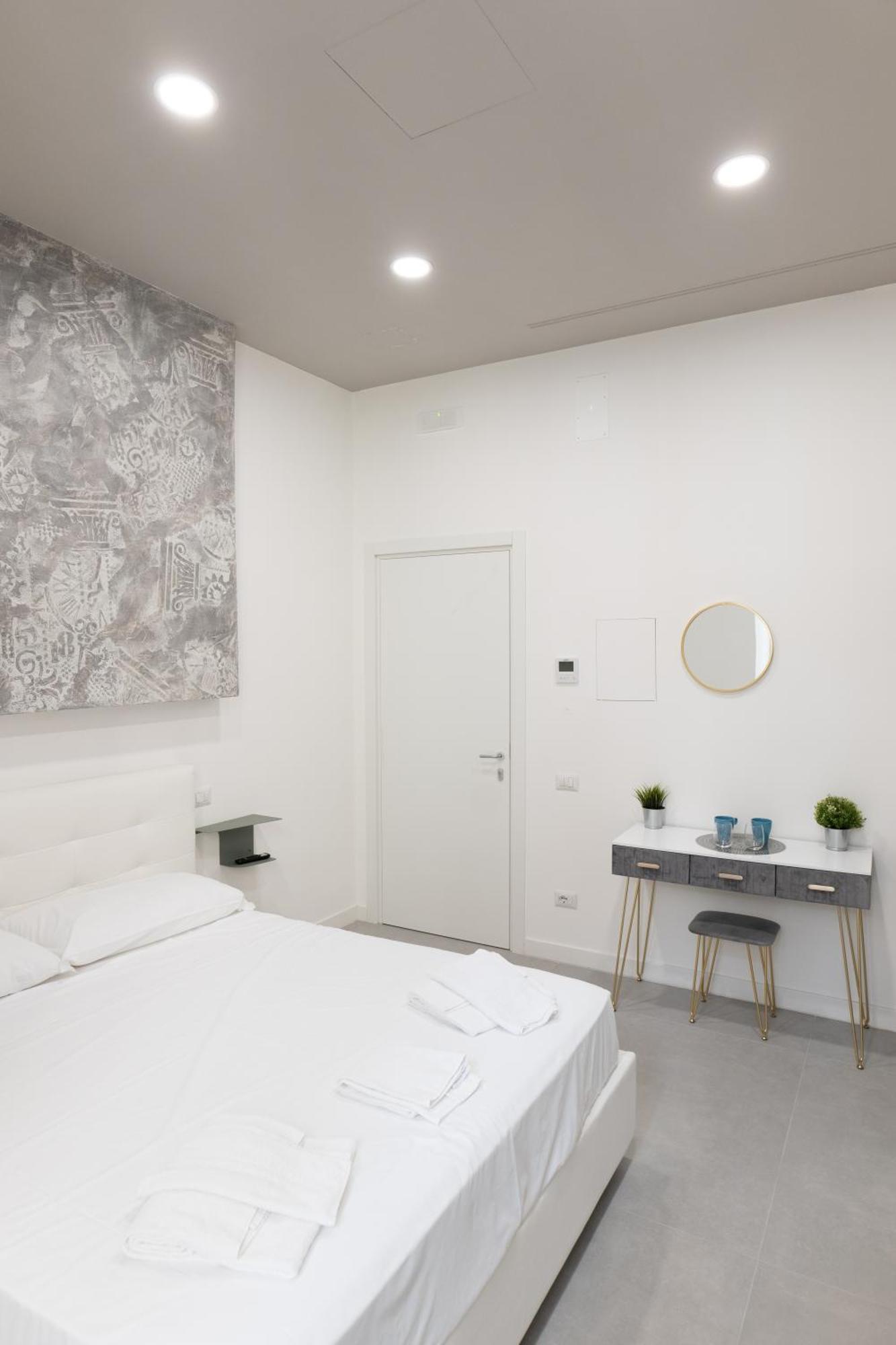 Relais Palazzo Nizza - Luxotel & Apartotel Salerno Exteriör bild