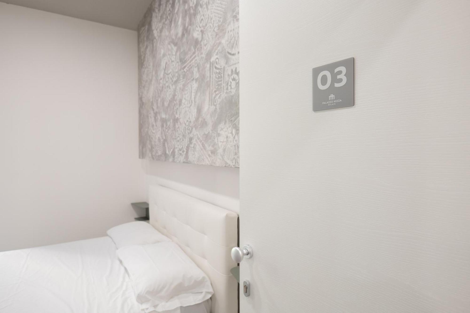 Relais Palazzo Nizza - Luxotel & Apartotel Salerno Exteriör bild