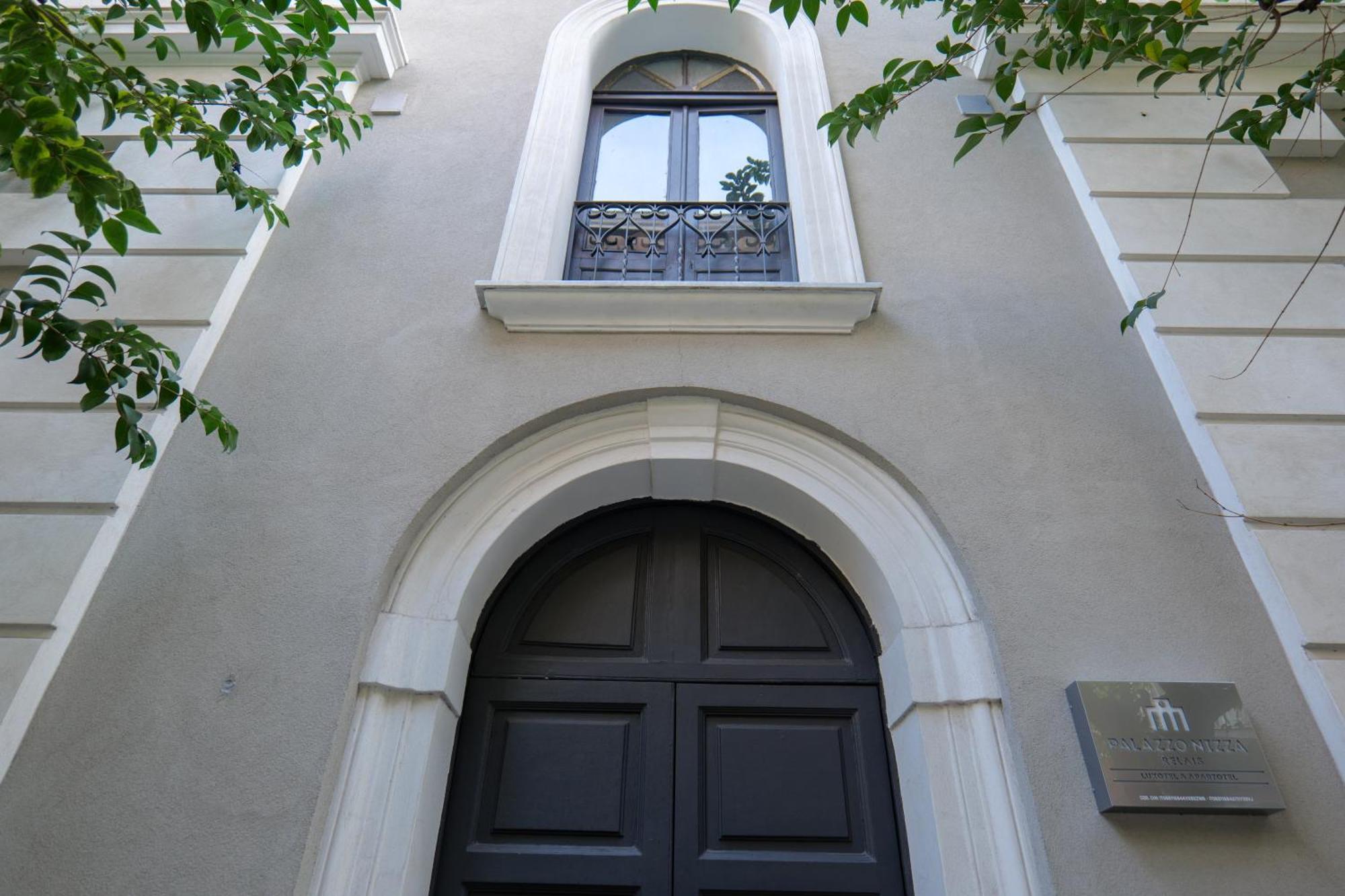 Relais Palazzo Nizza - Luxotel & Apartotel Salerno Exteriör bild